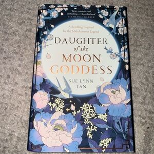 Daughter of the Moon Goddess by Sue Lynn Tan - Blue and Pink Cover